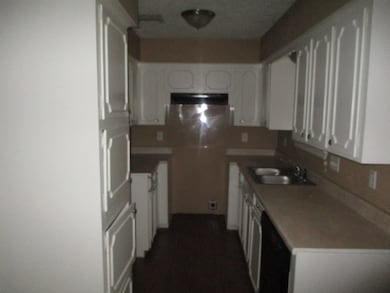 1502 Winter Bay Ln, Houston, TX 77088 - photo 4