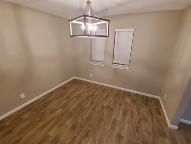 6026 Lawn Ln, Houston, TX 77088 - photo 7