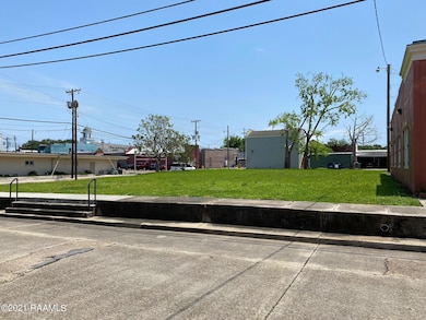 201 S Jefferson St, Abbeville, LA 70510 - photo 4