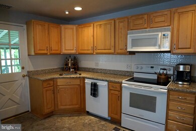 813 Colwell Rd, Swarthmore, PA 19081 - photo 3