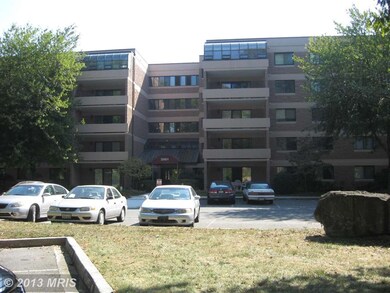 2901 Fallstaff Rd unit 308, Baltimore, MD 21209 - photo 2