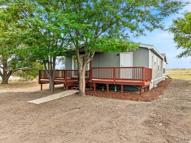 Side view with shaded deck