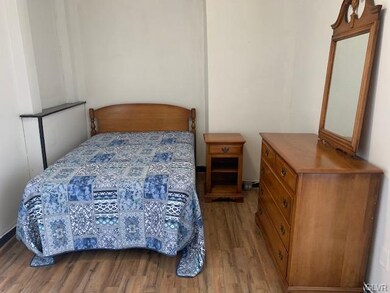 831 S Delaware Dr unit 2, Easton, PA 18042 - photo 3