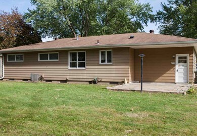 4219 Rownd St, Cedar Falls, IA 50613 - photo 3