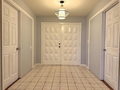 8840 Martinique Ln, Port Richey, FL 34668 - photo 3