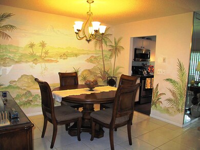 Enclosed Florida room under air