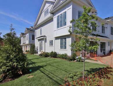 32 Le Grande Ave unit B2, Greenwich, CT 06830 - photo 7