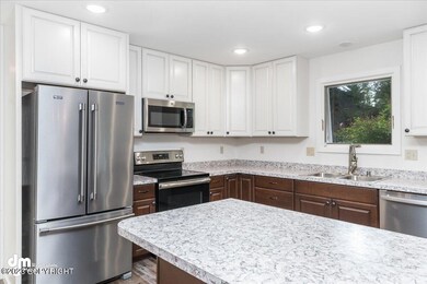 11-Kitchen_ELI04646