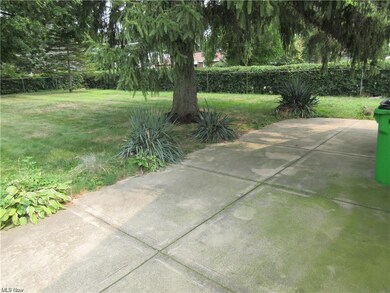 2151 Rockefeller Rd, Wickliffe, OH 44092 - photo 5