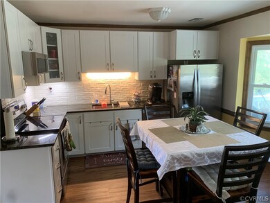 4608 Mason Run Ct, North Chesterfield, VA 23234 - photo 4