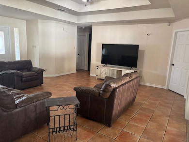 1304 Hunters View Cir, Laredo, TX 78045 - photo 5