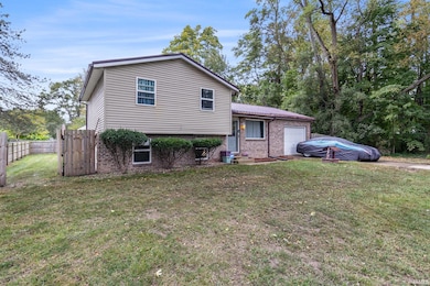 52235 Helmen Ave, South Bend, IN 46637 - photo 3