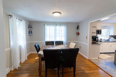 431 Rogers Ave, West Springfield, MA 01089 - photo 4