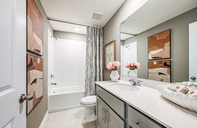 Magnolia Bathroom 2