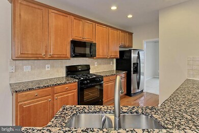 12685 Heron Ridge Dr, Fairfax, VA 22030 - photo 7