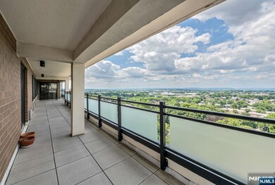 125 Prospect Ave unit Penthouse C, Hackensack, NJ 07601 - photo 6