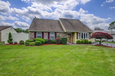 22 Newtons Corner Howell NJ-large-002-30