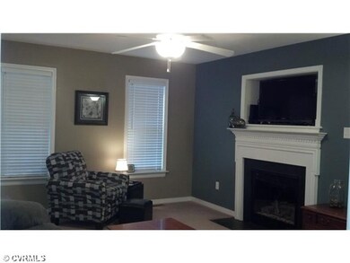 Den/Family/Great Room - Very Nice, Cozy Family Roo