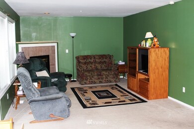 25424 213th Place SE unit 6, Maple Valley, WA 98038 - photo 5