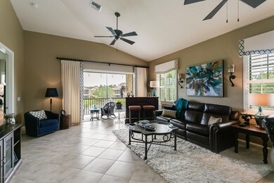006_Living Room