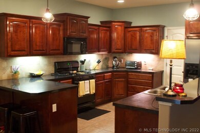 1316 E Boston St, Broken Arrow, OK 74012 - photo 4