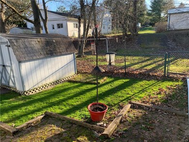 316 Lockridge Ln, Alburtis, PA 18011 - photo 2