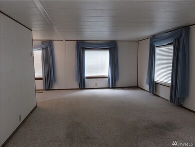 325 N Georgia Ave unit 325, East Wenatchee, WA 98802 - photo 3