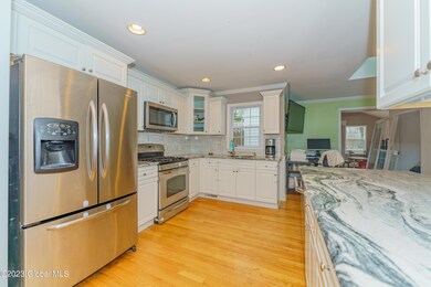 2 Kitchen (2)