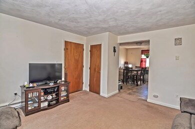 54 Burnap Rd unit 4, Holliston, MA 01746 - photo 4