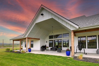 1741 Eastside Hwy, Corvallis, MT 59828 - photo 4