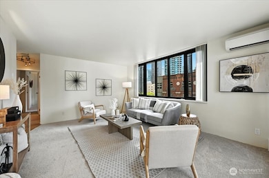 Royal Crest unit 801, Seattle, WA 98121 - photo 4