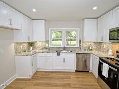 906 Perry Rd, Zebulon, NC 27597 - photo 7