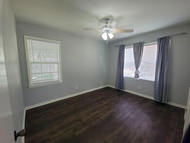 316 Elm St, Hurst, TX 76053 - photo 6