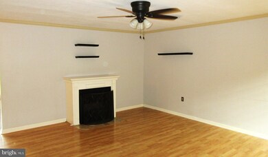 908 Autumn Valley Ln, Gambrills, MD 21054 - photo 4