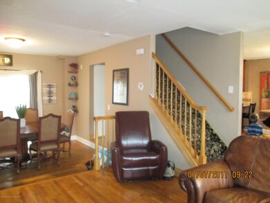 34 Daniella Ct, Staten Island, NY 10314 - photo 3