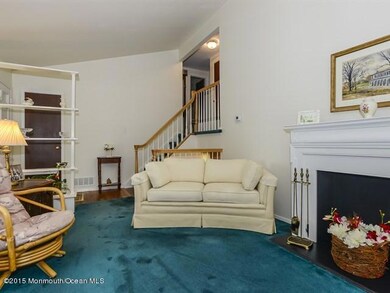 007_Living Room