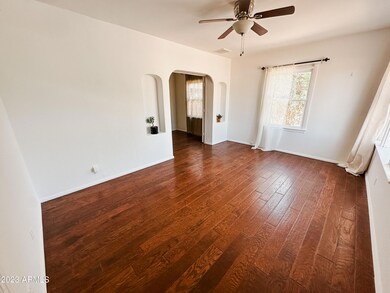 2006 N 23rd Place, Phoenix, AZ 85006 - photo 5