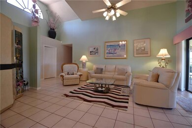 1641 E Oak Knoll Cir, Davie, FL 33324 - photo 6