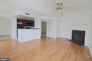 14005 Vista Dr unit 26, Laurel, MD 20707 - photo 3
