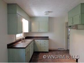 Updated kitchen (view 1)