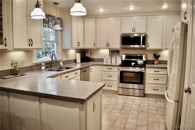 Picture doesn't do this new kitchen justice! The d