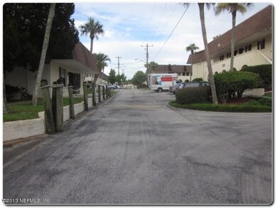 1569 El Prado Rd unit 4, Jacksonville, FL 32216 - photo 3