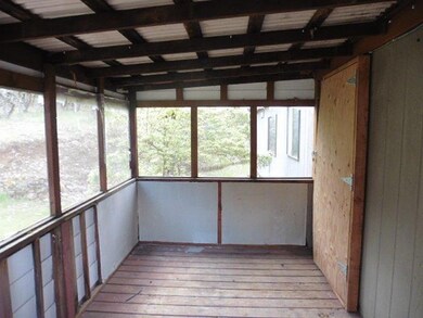 6037 Foley Ln, Central Point, OR 97502 - photo 5