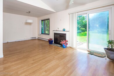 07_Living Room-6