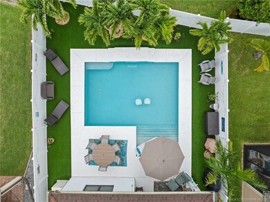 260 SE Via Visconti, Port Saint Lucie, FL 34952 - photo 4