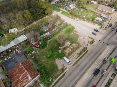 9505 Lockwood Dr, Houston, TX 77016 - photo 2