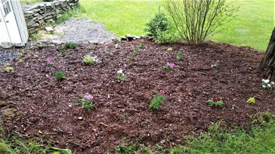 223 N Hemlock Rd, Charlestown, NH 03603 - photo 6