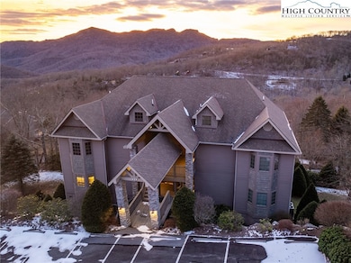 120 Pleasant View unit 11C, Sugar Mountain, NC 28604 - photo 5