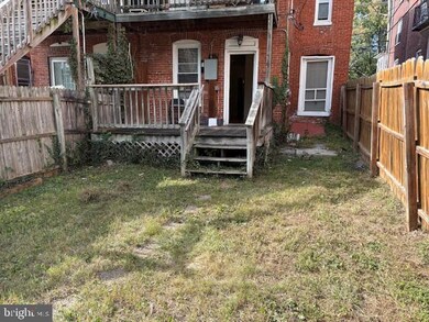 422 N Locust St, Hagerstown, MD 21740 - photo 5