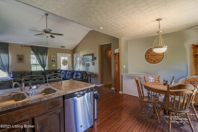 226 Gentry Crossing Blvd, Mount Washington, KY 40047 - photo 6